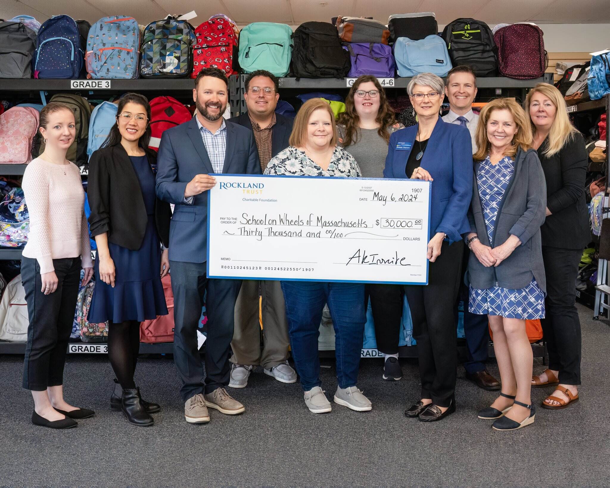 School on Wheels of Massachusetts Receives $30,000 Grant from Rockland Trust Charitable Foundation.