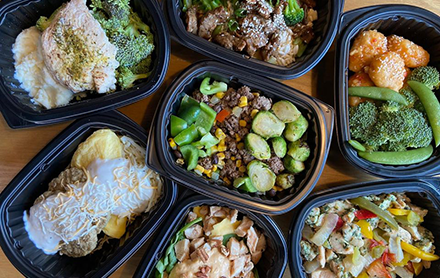 Healthy weekly prepackaged meals made by Clean Eatz.