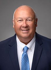 Rockland Trust Expands Middle Market & Specialized Banking Team with the Appointment of Dean Hildreth.